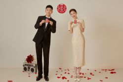 -至臻微拉婚纱摄影