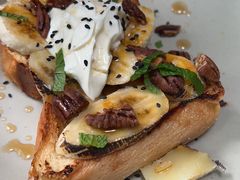 -Mark&Mars Restaurant