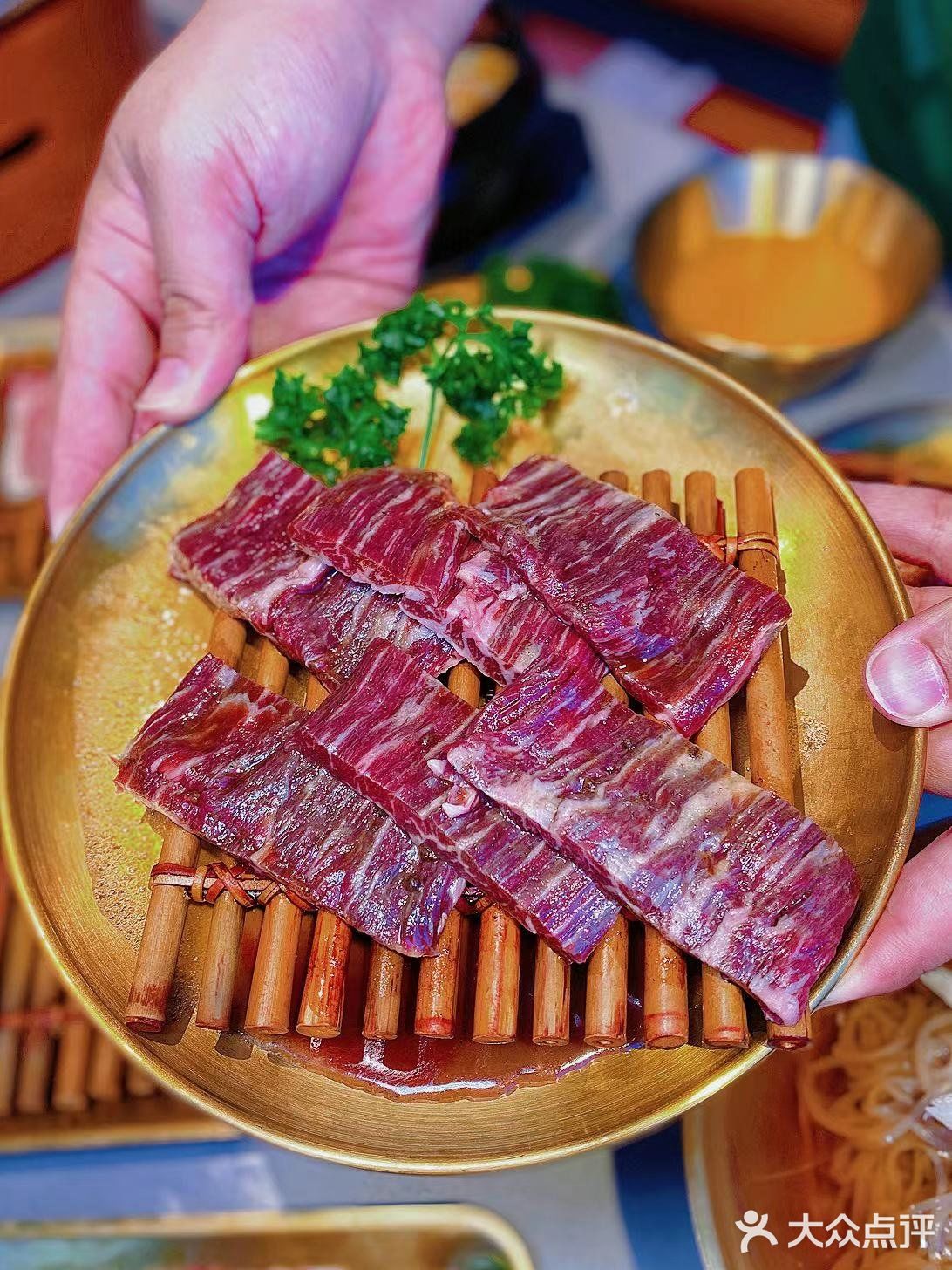 魔都新晋人气烤肉店💕爱尚朝焱烤肉