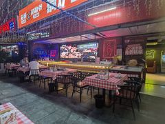 -龙巢盱眙龙虾·鸡煲·烧烤宵夜(坪洲店)