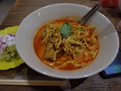 -Ongtong Khaosoi Ari Branch