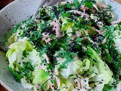 鸡肉生菜芝麻色拉-BOR Eatery(安福路店)