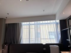 -舍居智能酒店(深圳宝安翻身地铁站店)