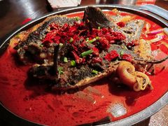 -二厨·吊桥小院·脆皮烧鸡公·本地农家菜(沿江西路店)