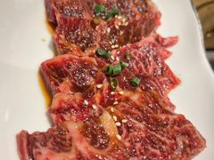 -山川小町·极番烧肉(新地假日广场店)