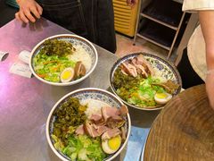 -潮汕三宝鲜牛肉火锅