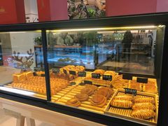 面包甜点陈列柜-熊叔熊婶面包房(团结湖店)