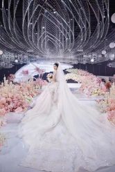 -莫兰迪婚纱摄影