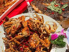 -嗨辣小聚·盘锦河蟹·海鲜烧烤龙虾(盘锦十年好店)