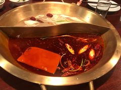 -重庆爽翻天老火锅(临平万达广场店)