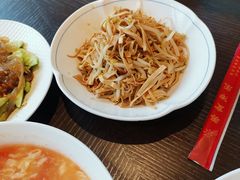 老院特色炝豆皮-单家老院·院子里的青岛菜(沙子口店)