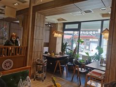 大堂-草家酱蟹炭火烤肉店(珲春南路一店)