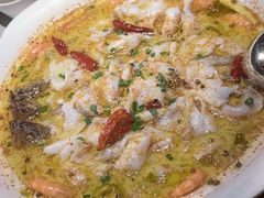 -鱼亨小鲜酸菜鱼(大信店)