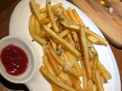 -玛格萝妮比萨屋(陆家浜路店)