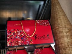 -八月美食小馆(银泰城总店)