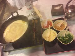 -鲜入围煮花胶鸡海鲜火锅