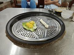 -粘豆包柴火铁锅炖