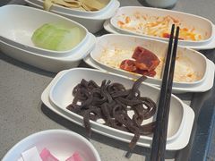 -海底捞火锅(新松江路生日主题店)