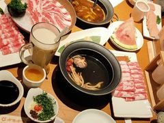 -呷哺呷哺(融创茂店)