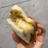 自制早饭之肉龙卷和杂豆包～