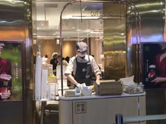 -奈雪的茶(湖滨银泰in77C区PRO店)