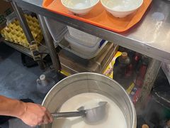 甜豆浆-余氏豆腐包老店(东直街店)