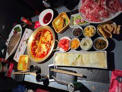 -九鼎轩脆毛肚火锅(南京东路店)