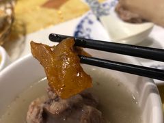-老火大骨头汤馆