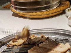 满心尝五花肉-本家韩国烤肉(青岛万象城店)