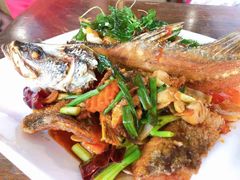 -Dang restaurant (patong phuket)