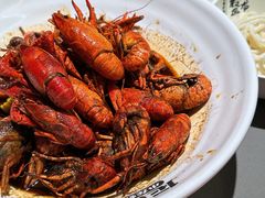 -龙巢盱眙龙虾·牛蛙·烧烤宵夜(八卦岭店)