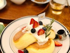 草莓舒芙蕾松饼-幸会吉市(丰泽店)