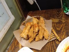 -爆炸头阿姨小四川正宗川味小吃(无任何分店)