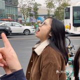 姐妹聚会，吃吃喝喝
