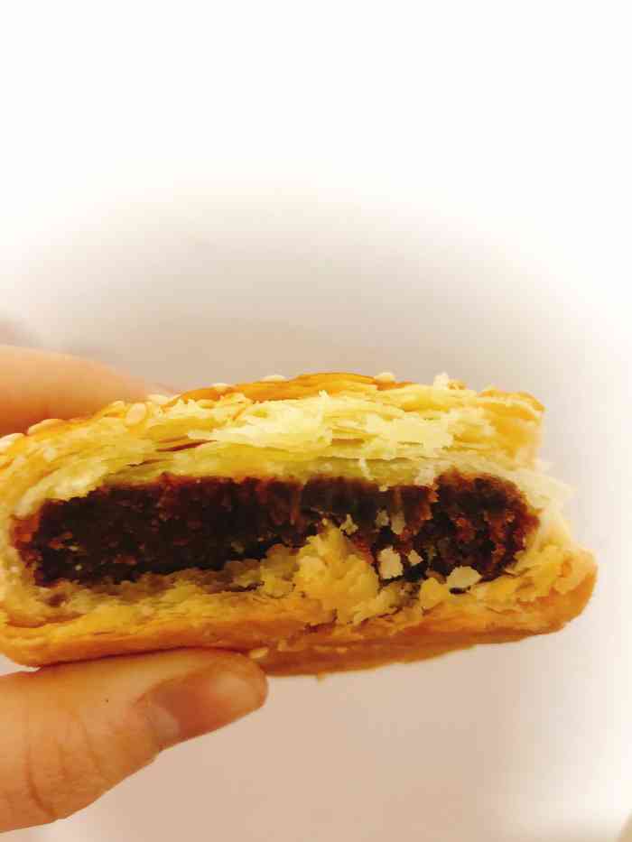 杨家村糕点(解放路店)-"因为隔壁没吃到早饭买来垫饥裹腹的 没想.