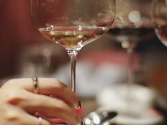 -肆海小川菜酒馆Wine Bistro (青年路店)