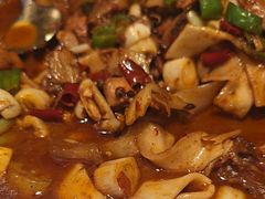 -俭寨大盘鸡·手抓肉·烧烤新疆菜(乌苏路店)