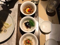 -穹六人间 people 6(岳阳路店)