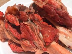 金牌酱棒骨-上关雪東北菜(中房金谊店)