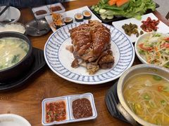 猪蹄-旺清进洞米肠汤