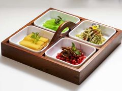 -千百味红餐厅·江西菜(绿地双子塔店)