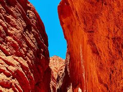 -天山神秘大峡谷