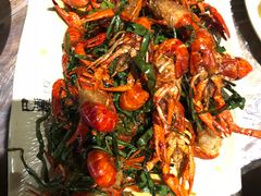 -巴厘龙虾·榜首油焖大虾(音乐学院·沿江酒馆店)