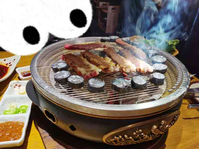 泥炉烧肉师-"心心念念了很久的烤鳗鱼 终于让我吃到啦 .