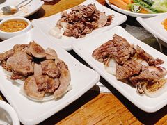 -萨拉伯尔(燕莎友谊商城店)