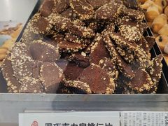 黑巧克力扁桃仁片-上海哈尔滨食品厂(淮海中路店)