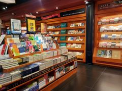 -西西弗书店&矢量咖啡(壹方购物中心店)