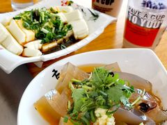 海石花凉粉-张记焖窑·十五年专注焖烤(雍和宫店)