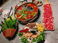 -野山舂·贵州现舂酸汤牛肉(民生路店)