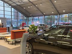 -北京国服信奥兴奥迪4S店(古城店)